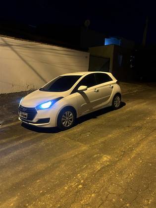 HYUNDAI HB20 1.0 COMFORT 12V FLEX 4P MANUAL